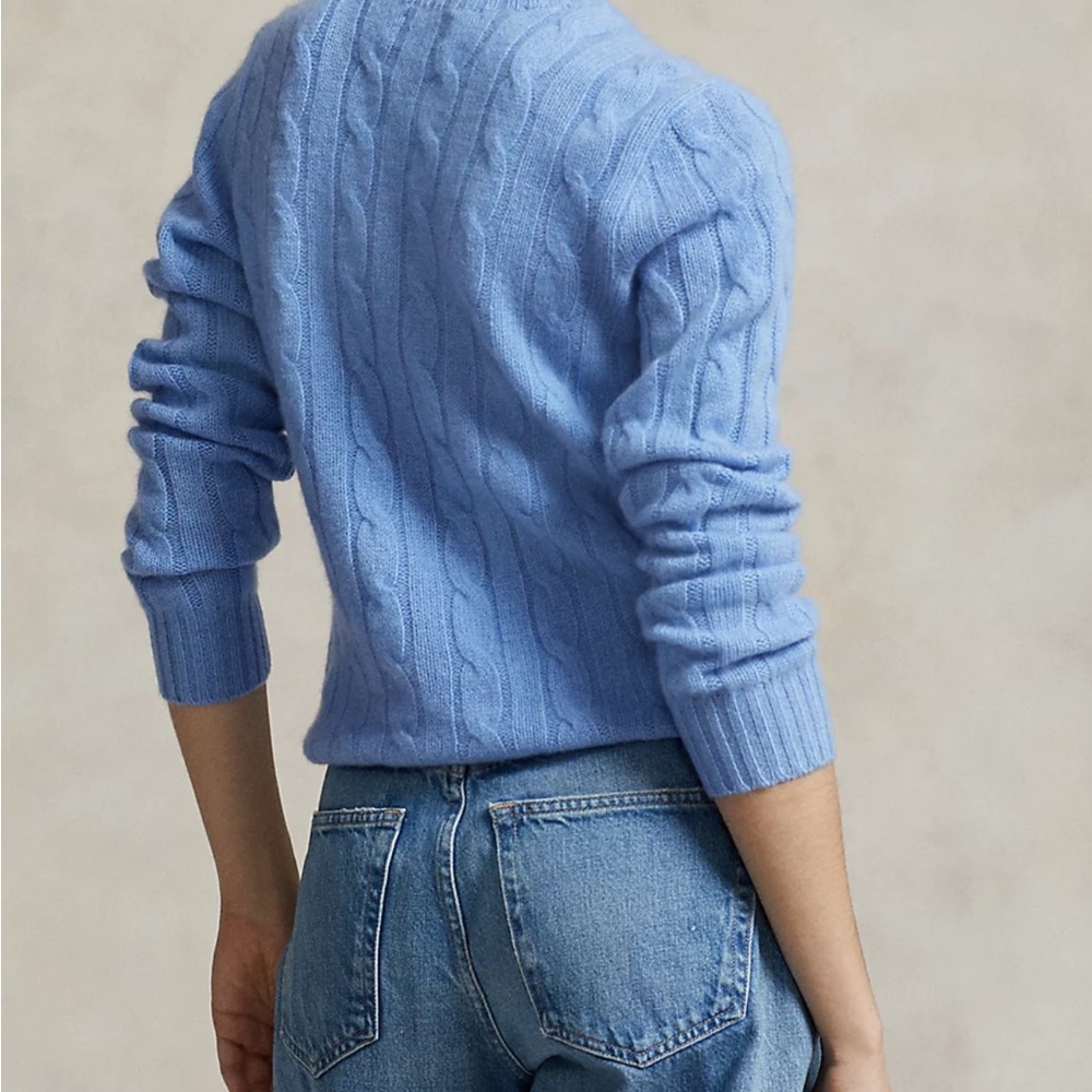 Ralph Lauren Women’s Cable-Knit Cashmere Sweater - Picture 6 of 7